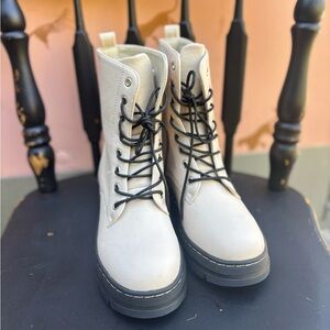 Women's Cream Lace-Up Boots